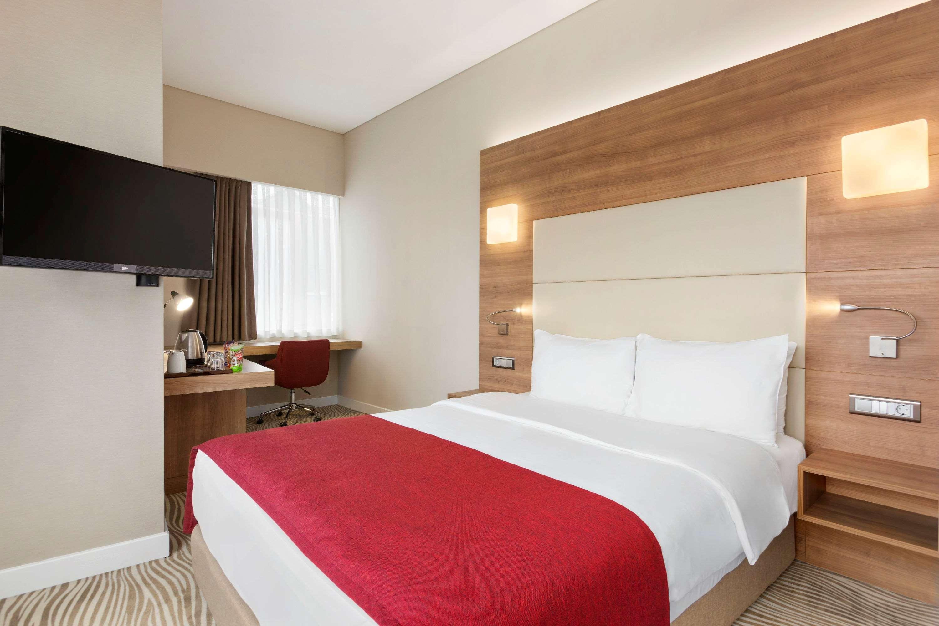 Ramada Encore Istanbul Kartal Екстер'єр фото