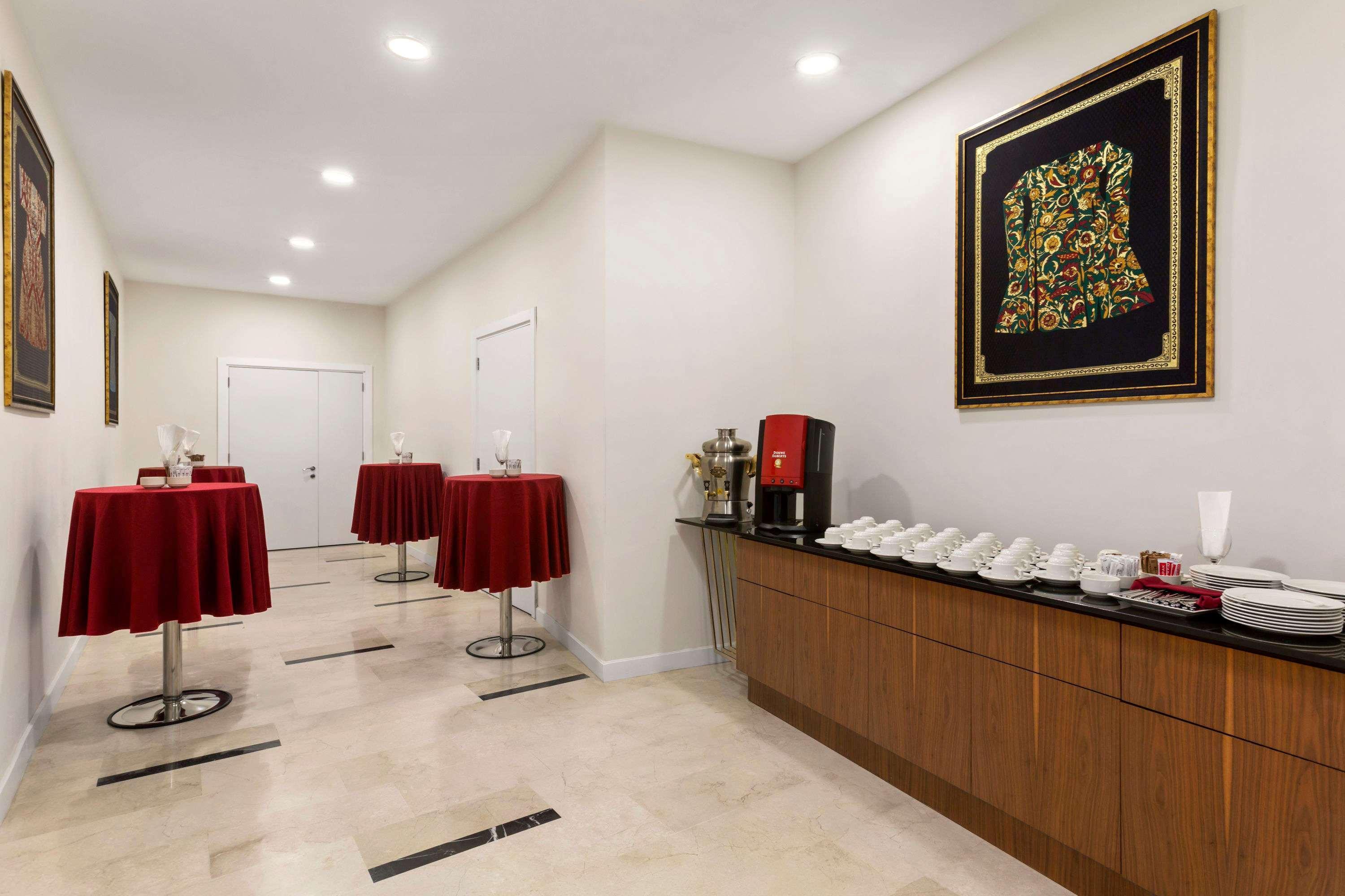Ramada Encore Istanbul Kartal Екстер'єр фото