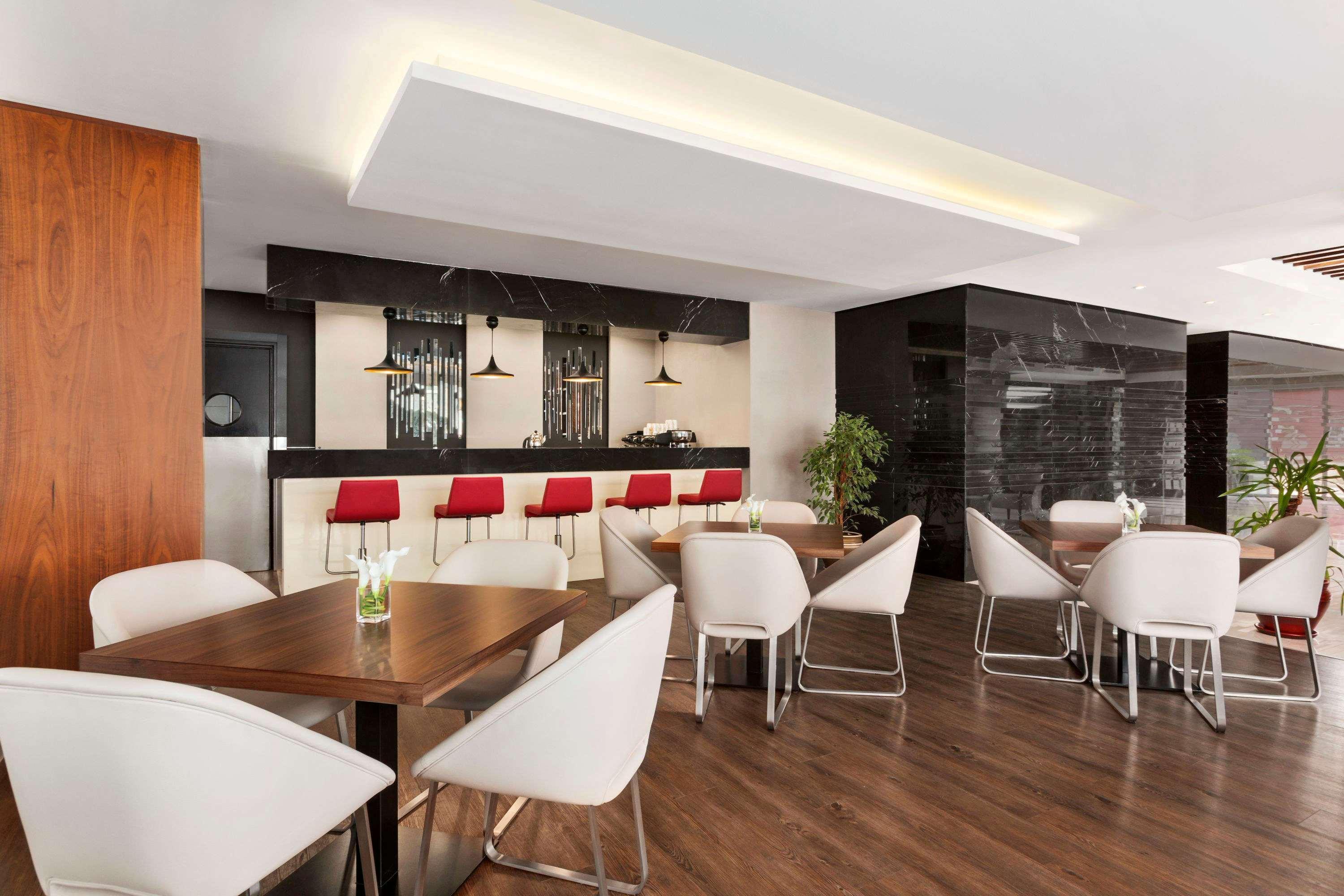 Ramada Encore Istanbul Kartal Екстер'єр фото