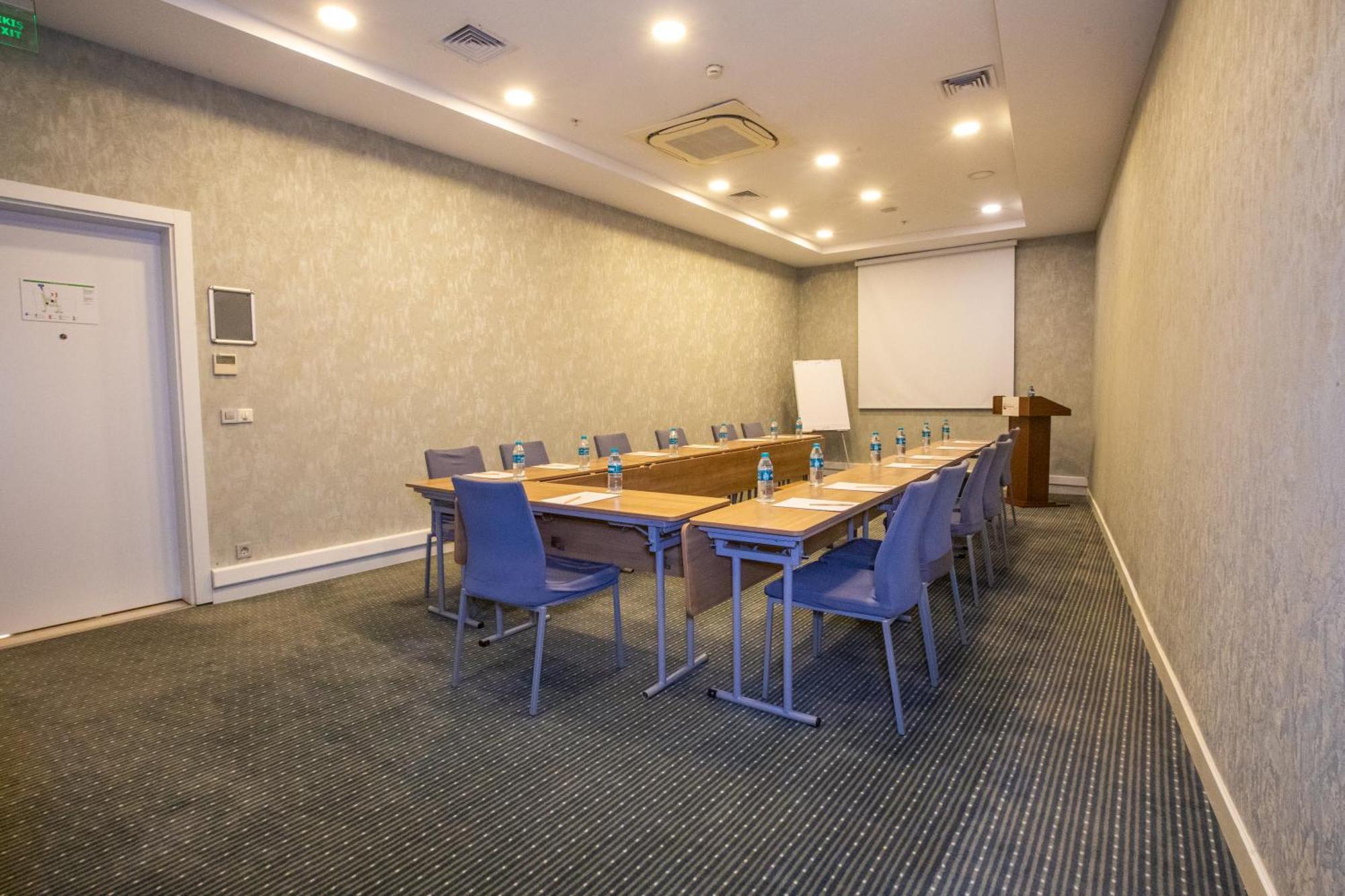 Ramada Encore Istanbul Kartal Екстер'єр фото
