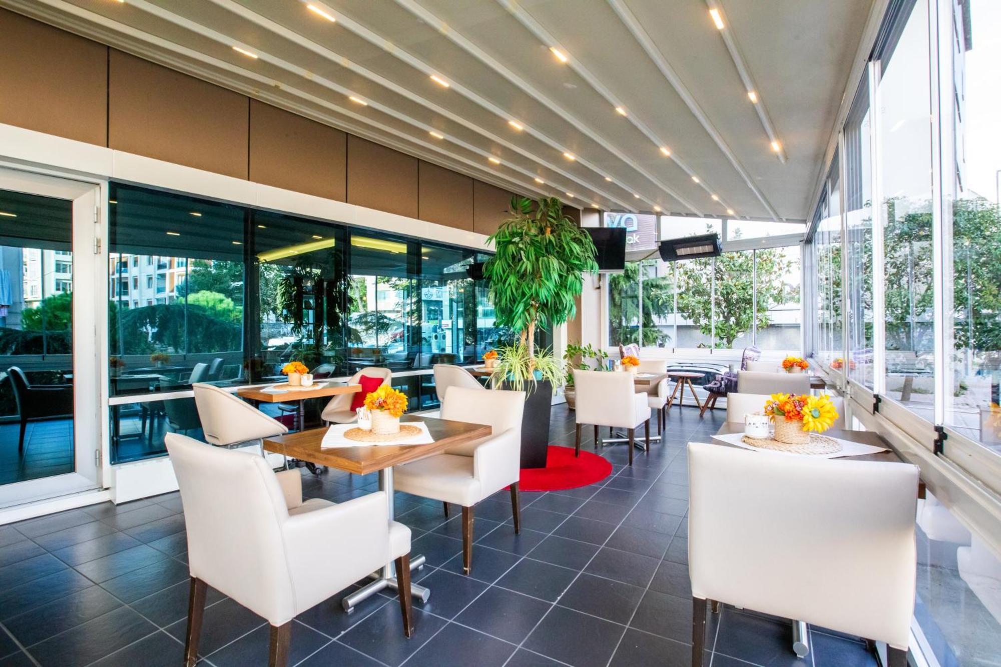 Ramada Encore Istanbul Kartal Екстер'єр фото