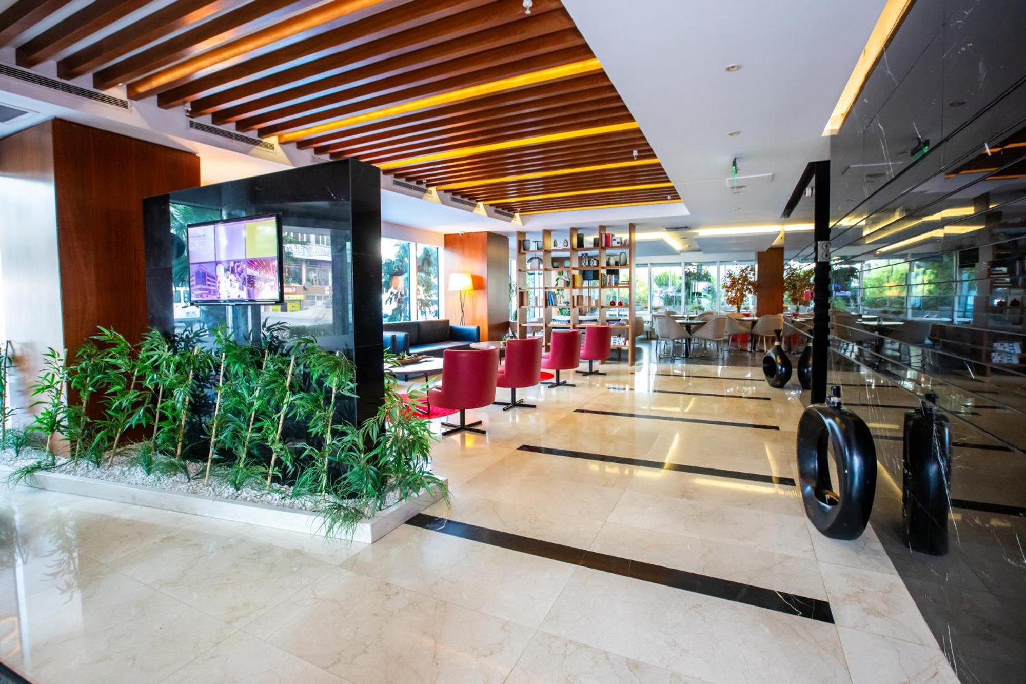 Ramada Encore Istanbul Kartal Екстер'єр фото