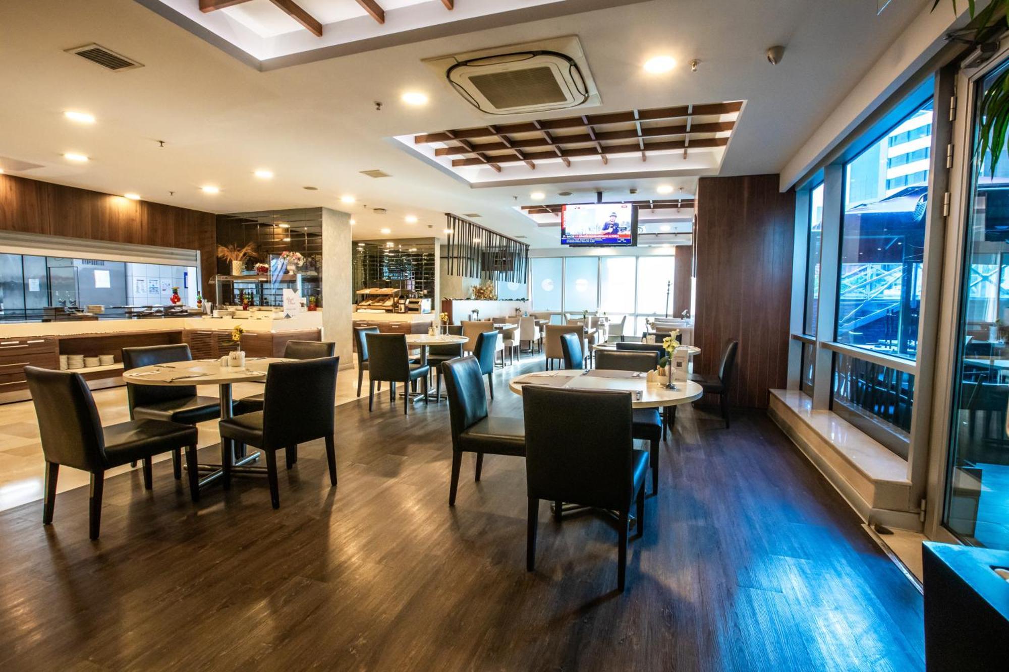 Ramada Encore Istanbul Kartal Екстер'єр фото