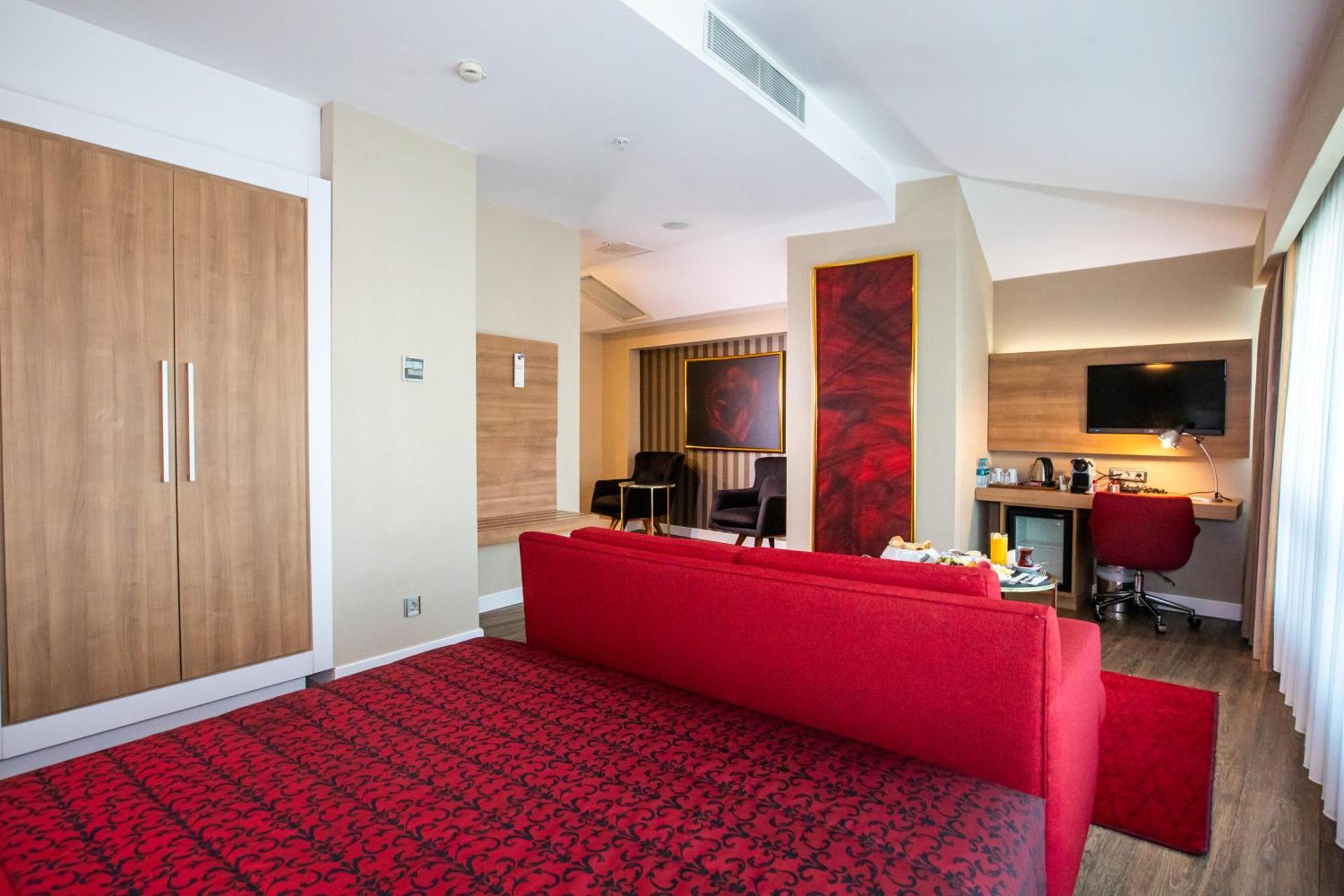 Ramada Encore Istanbul Kartal Екстер'єр фото