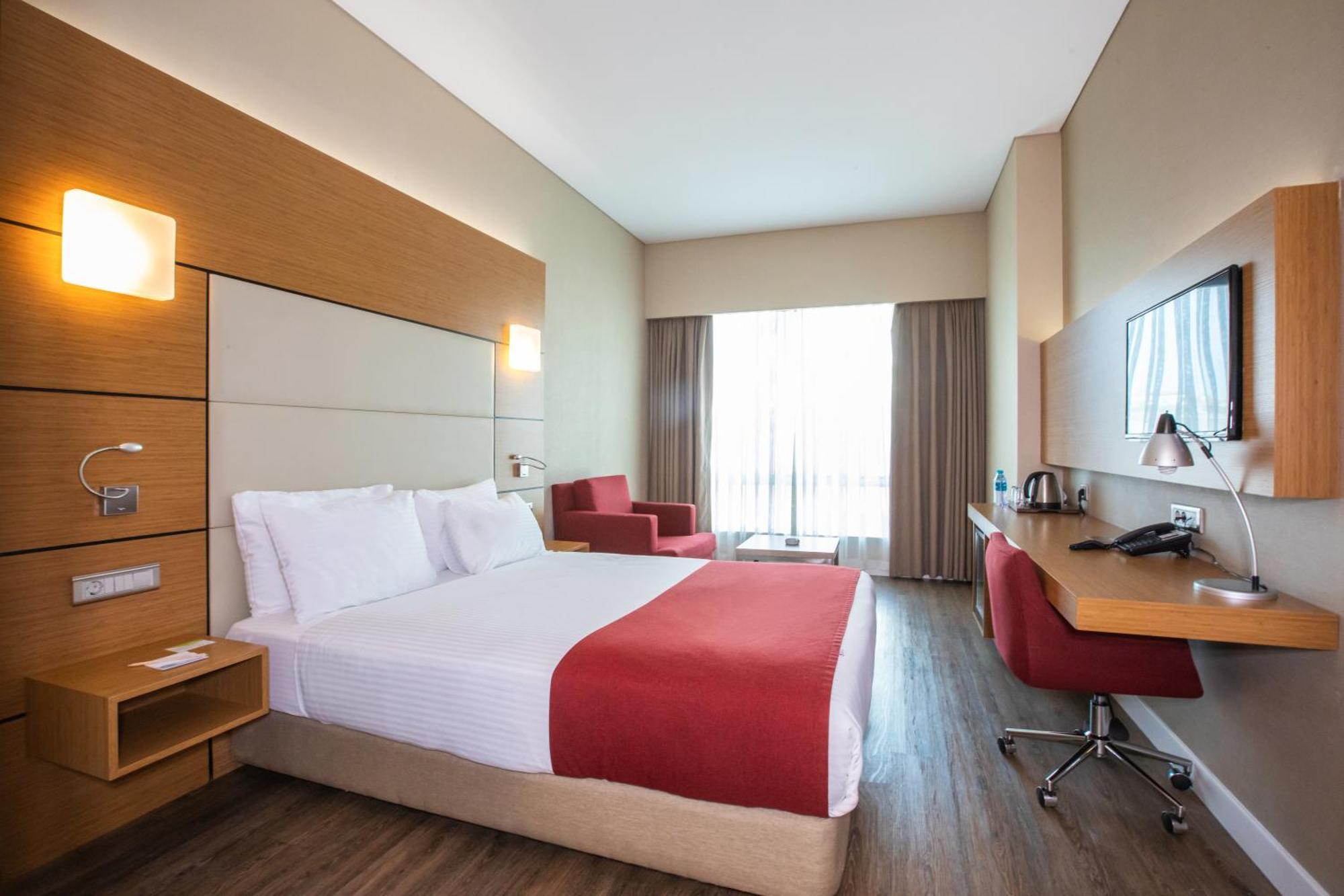Ramada Encore Istanbul Kartal Екстер'єр фото